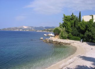 Plat nudista strand – Plat