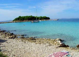 Podvrske strand – Murter