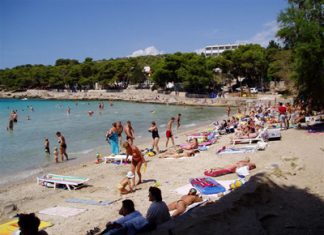 Slanica strand – Murter