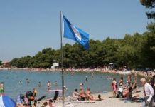 Lolic strand – Pirovac