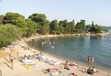 Miran strand – Pirovac