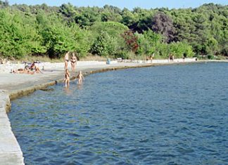 Sabusa strand – Kukljica