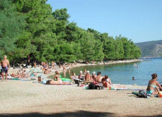 Soline strand – Vrboska