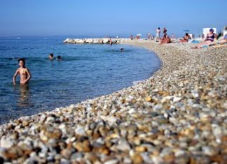 Trstenik strand – Split
