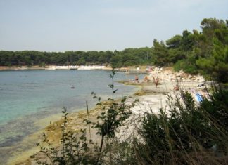 Valkan strand – Pula