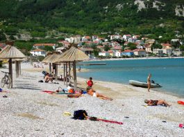 Vela plaza strand – Baska