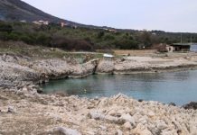 Ravni strand – Ravni