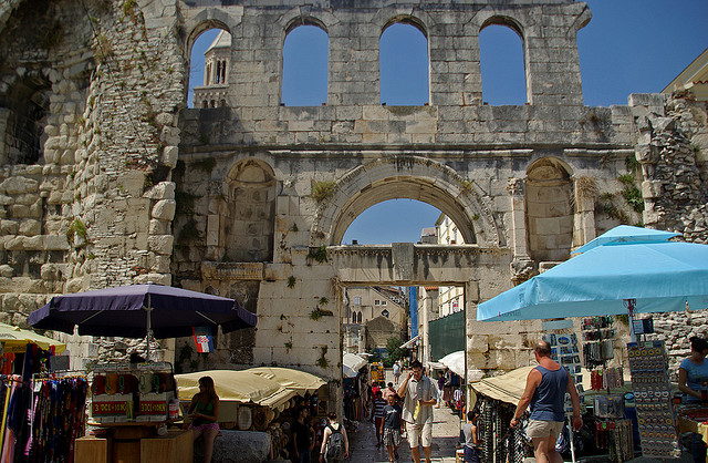 A keleti kapu (Ezüst-kapu), Split
