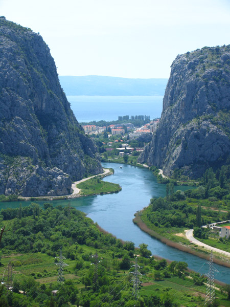 Cetina folyó, Omis