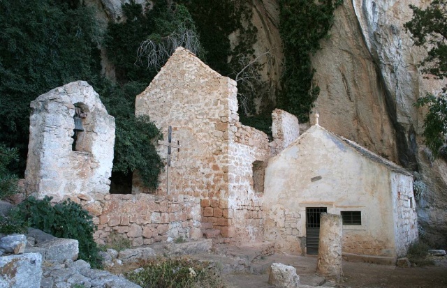A kolostor romjai, Sveti Nedjelja