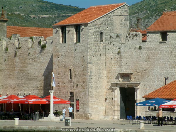 Szent Miklós-torony (kula sv. Nikole), Trogir